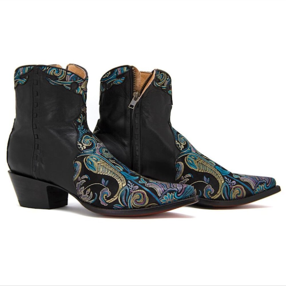 Heritage Boot Western Zippered Ankle Boots - size 8